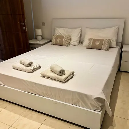 Villa Chambray & *