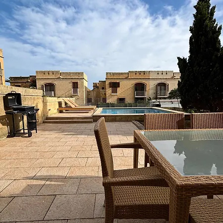 Villa Chambray & *