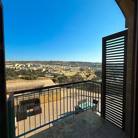 Villa Chambray & Mġarr