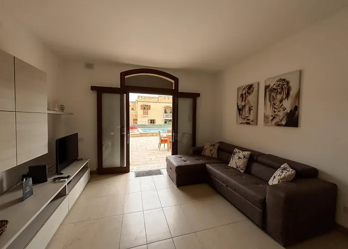 Villa Chambray & Mgarr